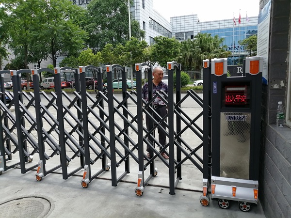 工厂伸缩门多少钱每米