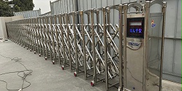 幼儿园可以选择哪种电动伸缩门？