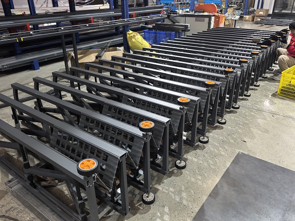 幼儿园铝合金电动门