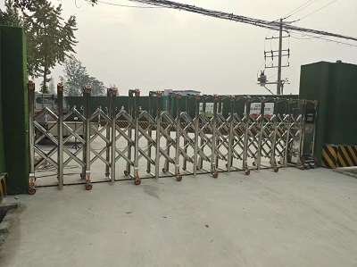 四川伸缩门厂家