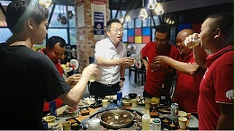 成都电动伸缩门生产厂家七月聚餐