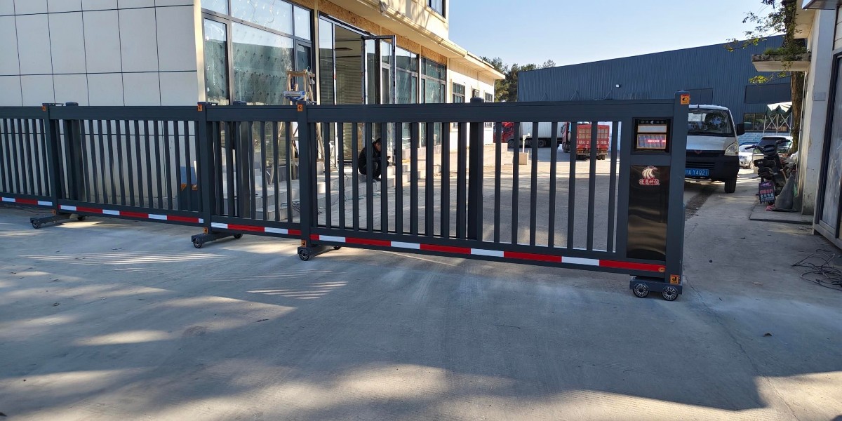 蒲江黄总工厂12.5米铝合金段滑门：安装效果与核心优点解析