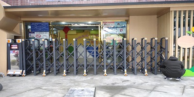 捷鹰科技与青白江贝航幼儿园合作电动伸缩门——护卫宝贝扬帆起航