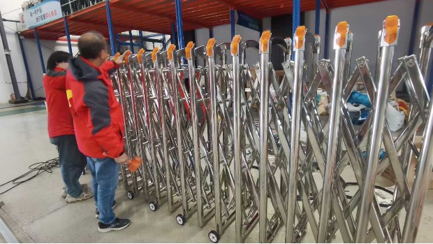 不锈钢电动伸缩门产品持续开发