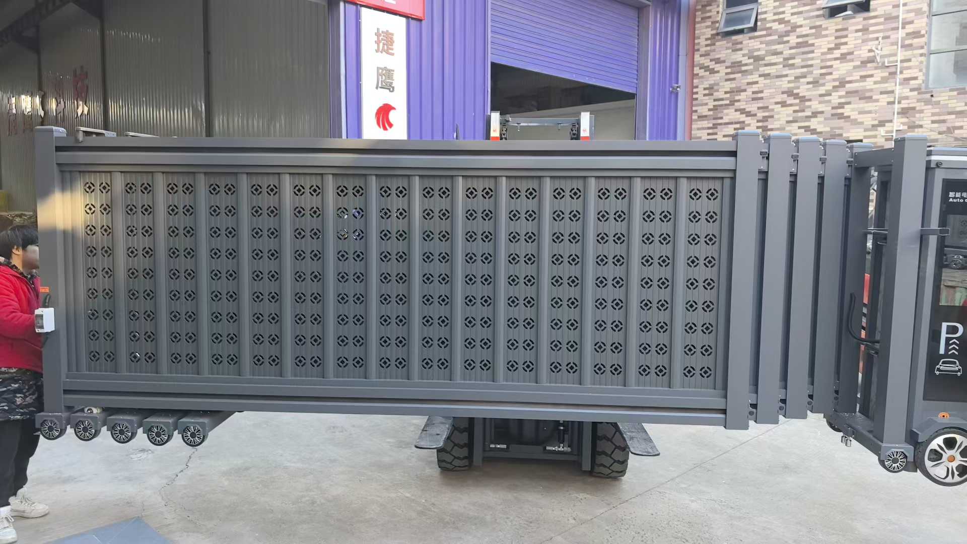 眉山青神县安装一套段滑门多少钱？