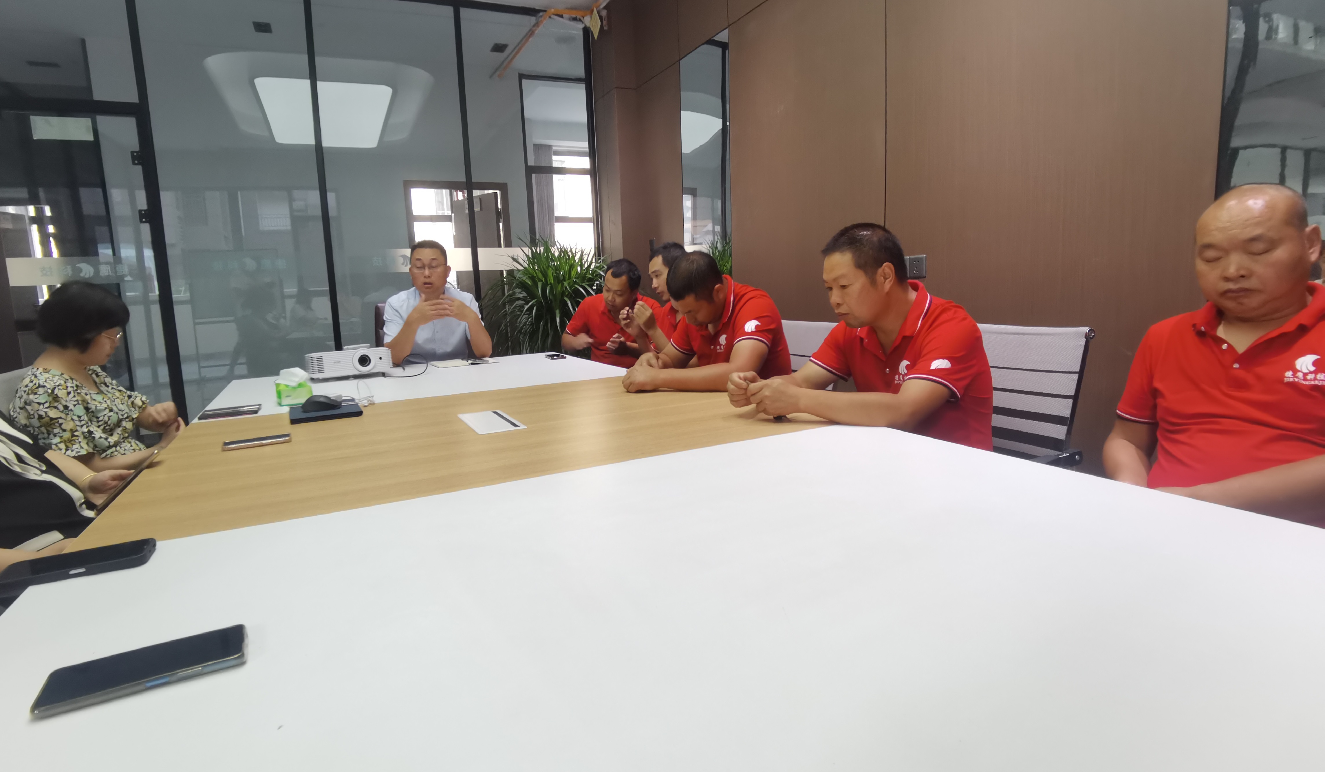 成都电动伸缩门厂家6月最后一天晨会